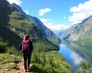 Wandelen langs de fjorden van Geiranger, Noorwegen