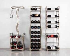 Wijnrekken met een moderne metalen afwerking