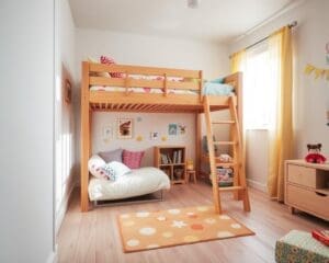 Waarom een halfhoogslaper ideaal is voor kleine kamers?